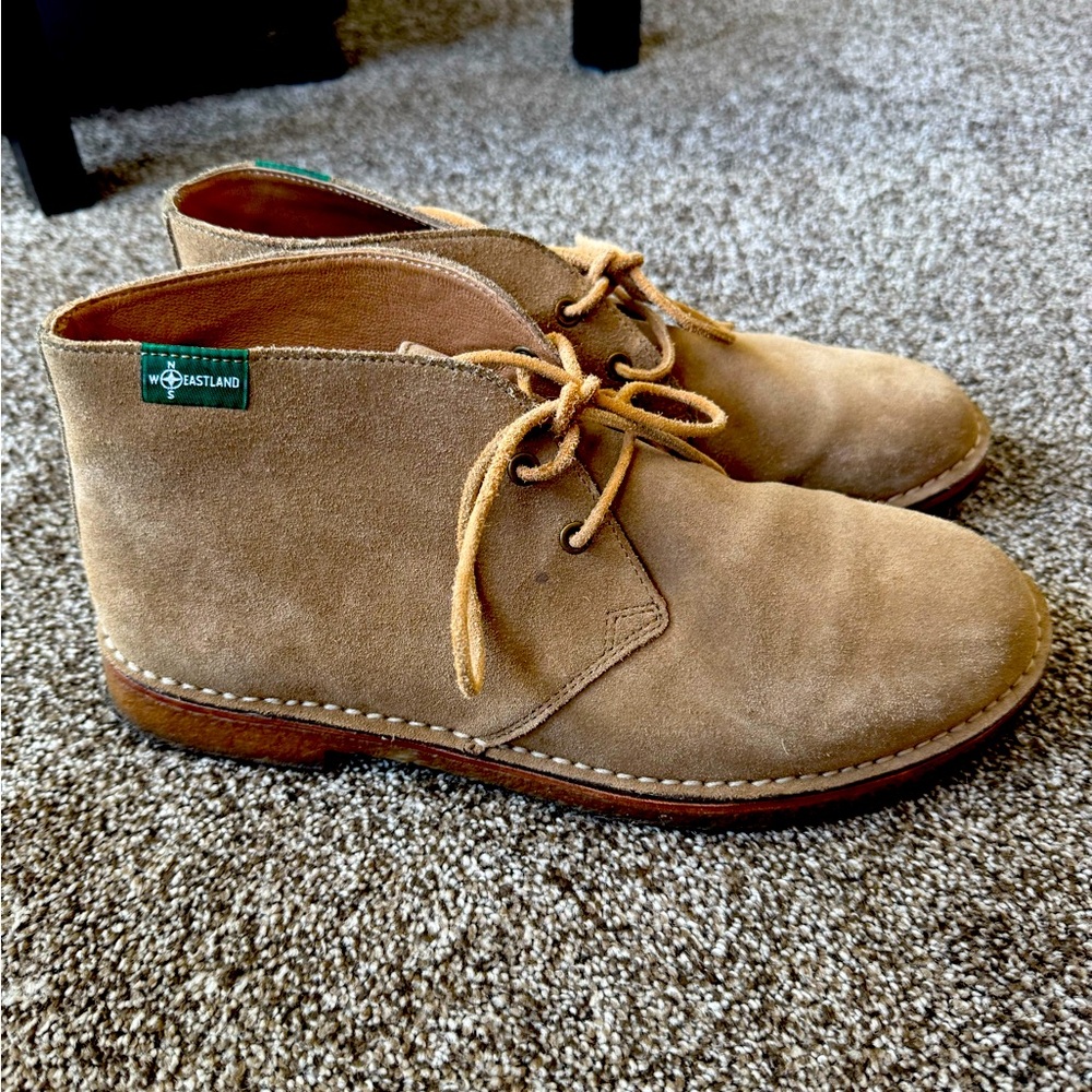 Men’s Eastland suede chukka boots size 11.5